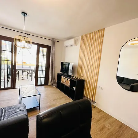 Windsor Park Spacious In Апартаменты Адехе