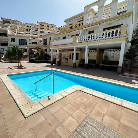 Апартаменты Windsor Park Spacious In