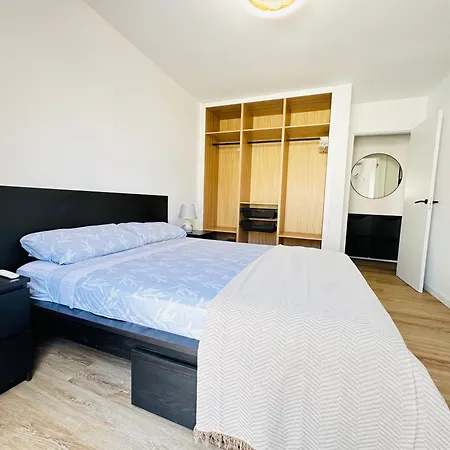 Апартаменты Windsor Park Spacious In