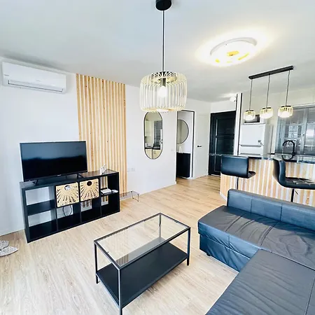 Windsor Park Spacious In Апартаменты *