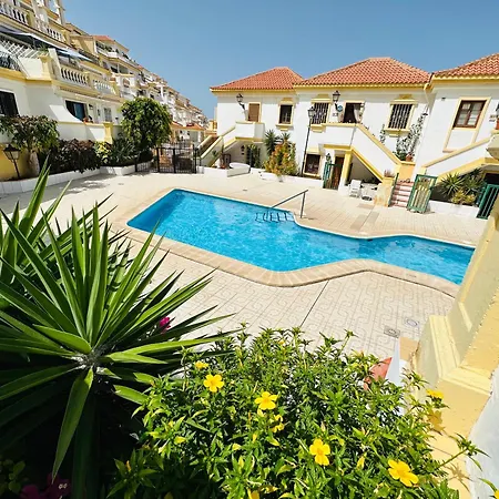 Windsor Park Spacious In Апартаменты Адехе