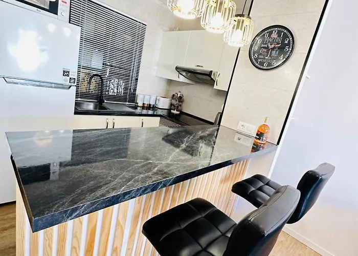 Windsor Park Spacious In *